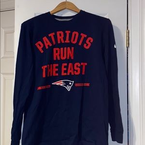Men’s Medium Patriots Long-Sleeve T-shirt